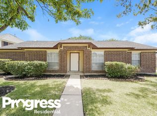 13307 Rosstown Dr, Sugar Land, TX 77478
