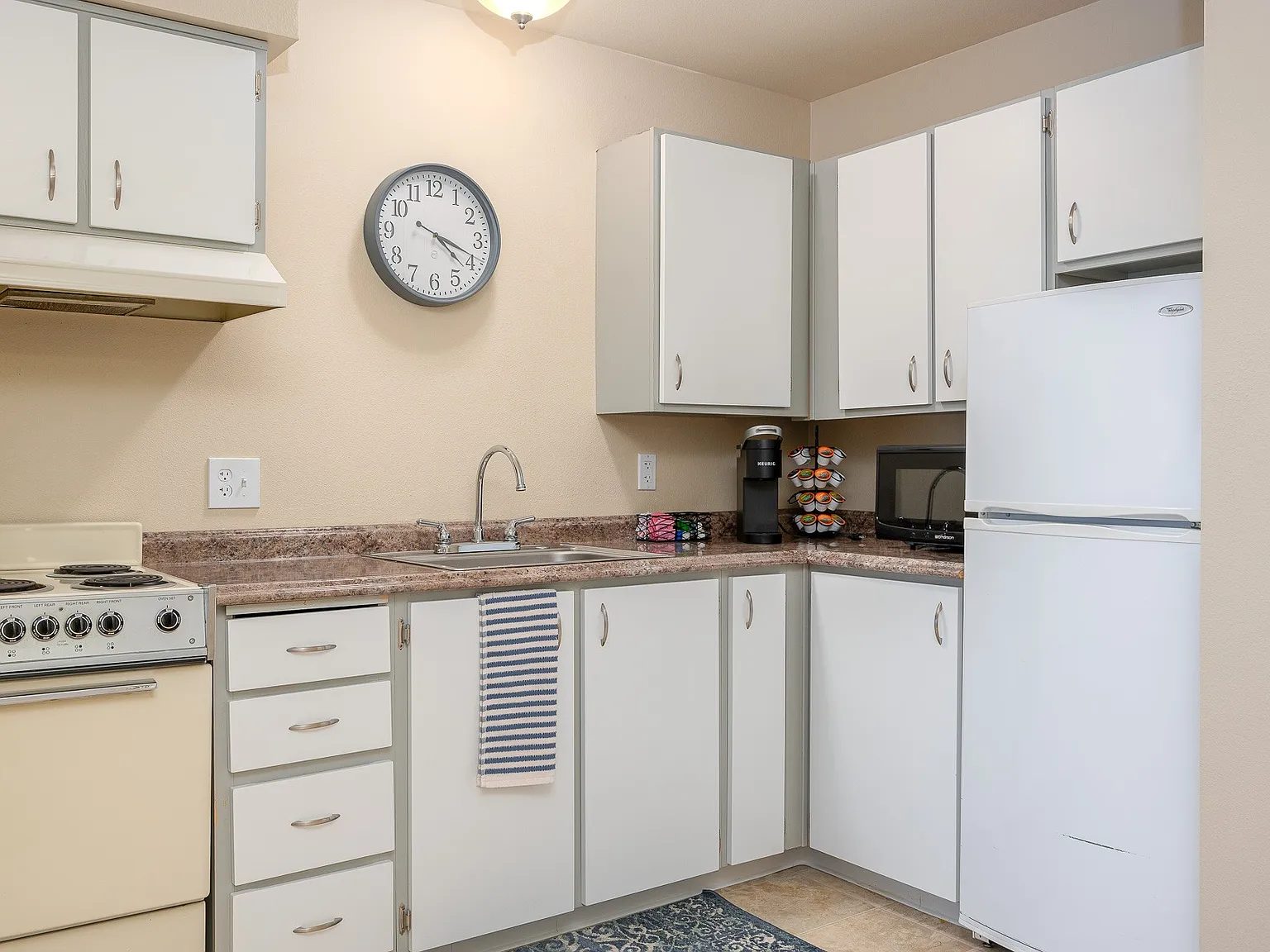 Windsor Square Retirement Community — Photo 3