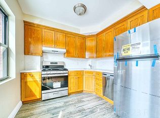 32-81 45th St #4K, Astoria, NY 11103