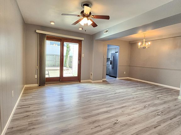3rd image of 5061 Sayer Ct