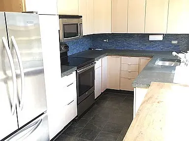 604 Sonoma St — Photo 5