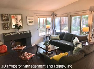 210 Skyridge Ln, Escondido, CA 92026
