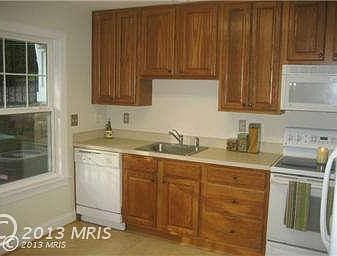 4th image of 9737 Winery Ct #9737