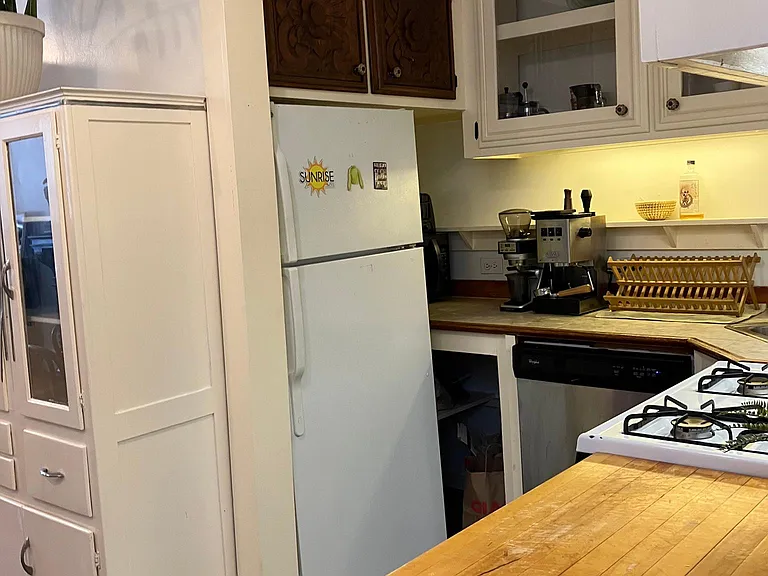 2219 Parrish St — Photo 16