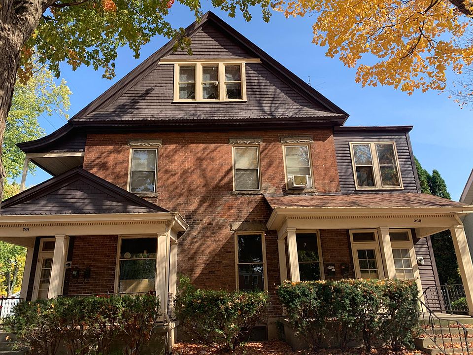 1st image of 203 S 10th St