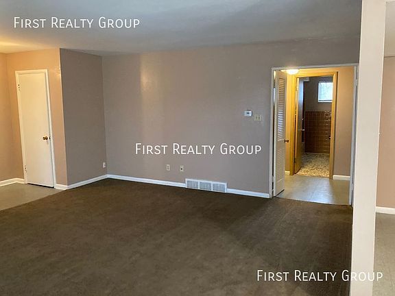 3rd image of 518 Heather Dr APT 6