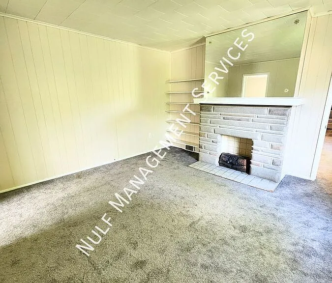 5855 Grant St — Photo 5