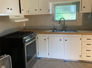 135 E Main St, South Paris, ME 04281