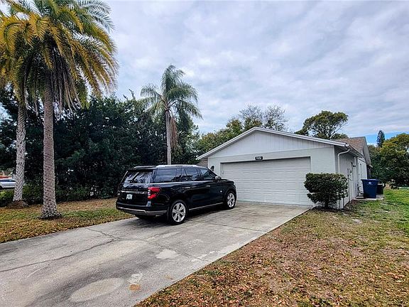 3rd image of 7051 Wentworth Way