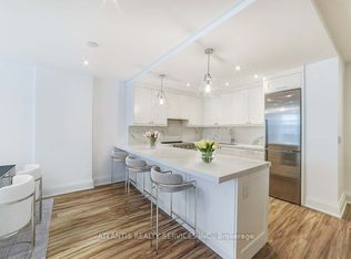335 Lonsdale Rd #511, Toronto, ON M5P1R4