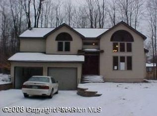 373 Maple B 373 Dr, Gouldsboro, PA 18424