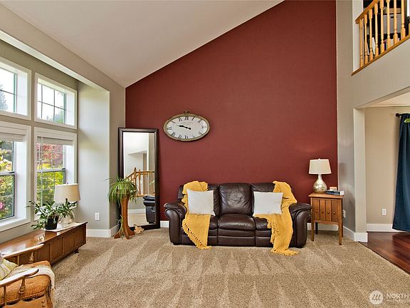 4th image of 9902 153rd Street Ct E