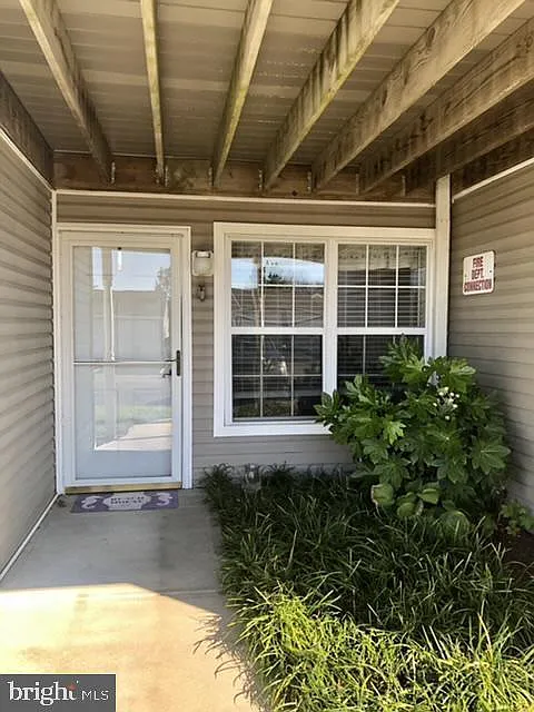 2 bed, 1160 sqft, $1,500 — Photo 4