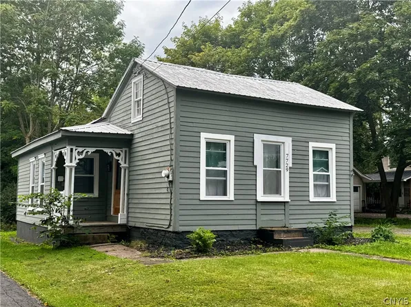 7729 Dewitt St, Lowville, NY 13367