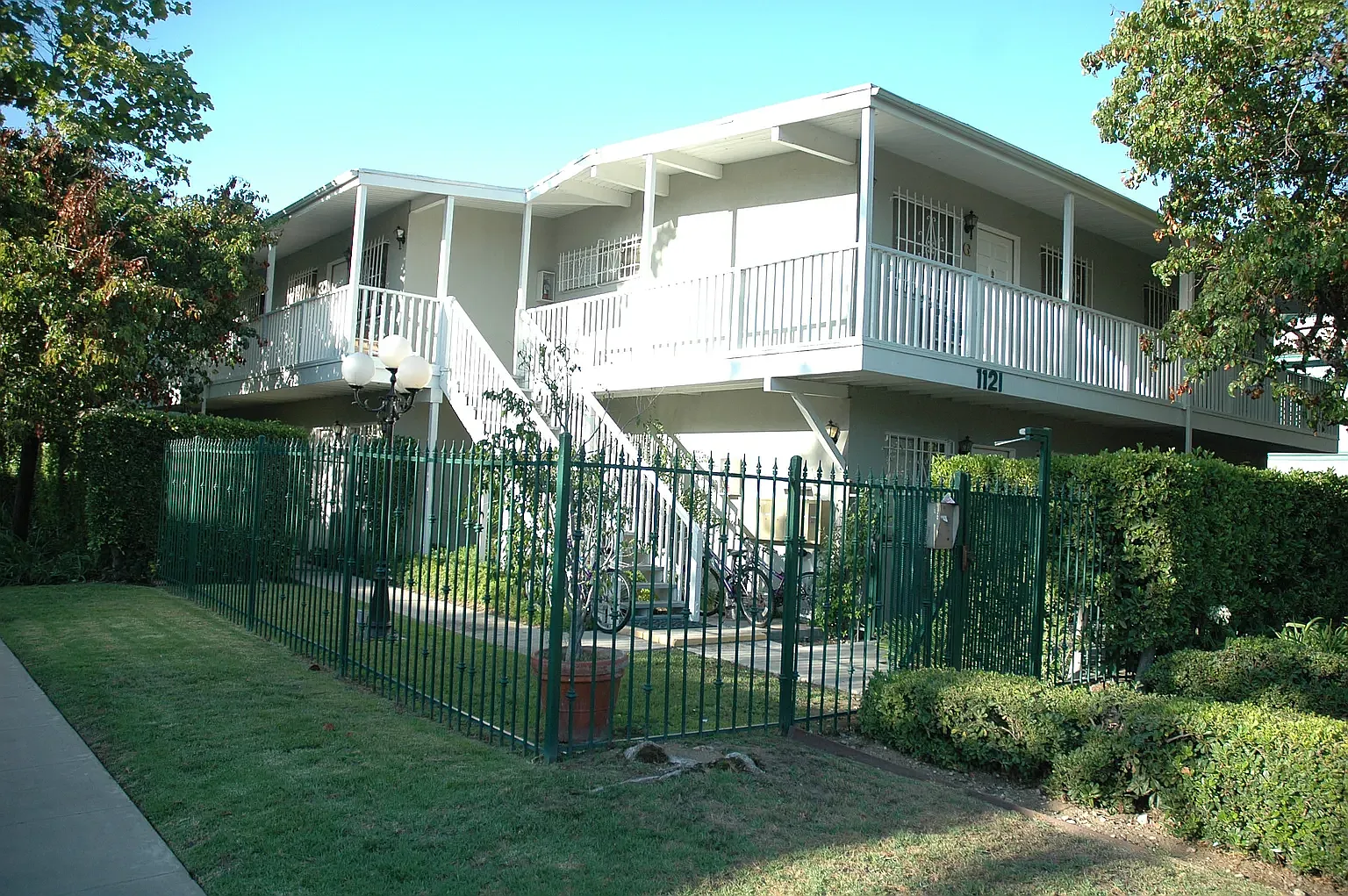 1 bed, 450 sqft, $1,900 — Photo 3