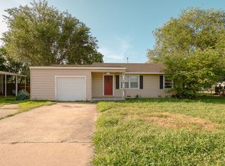 105 W 41st St S, Sand Springs, OK 74063