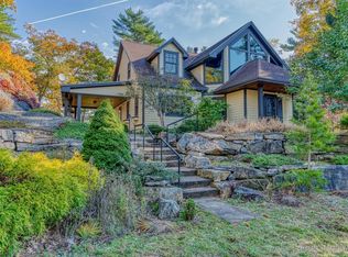 340 Lakeside Dr, Boothbay Harbor, ME 04538