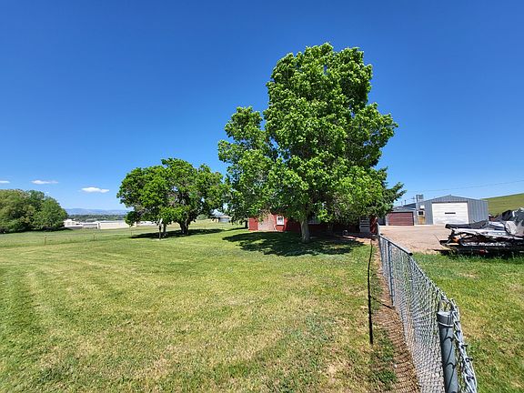 4th image of 1866 Skyline Dr