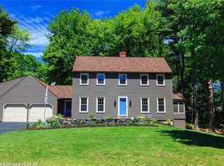 27 Cheverus Rd, Cape Elizabeth, ME 04107