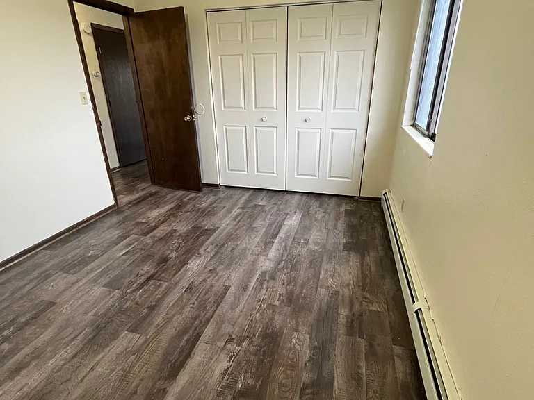 313 W Interstate Ave — Photo 6