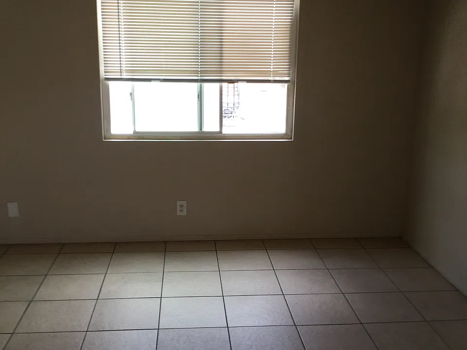 509 McKellar Cir #2