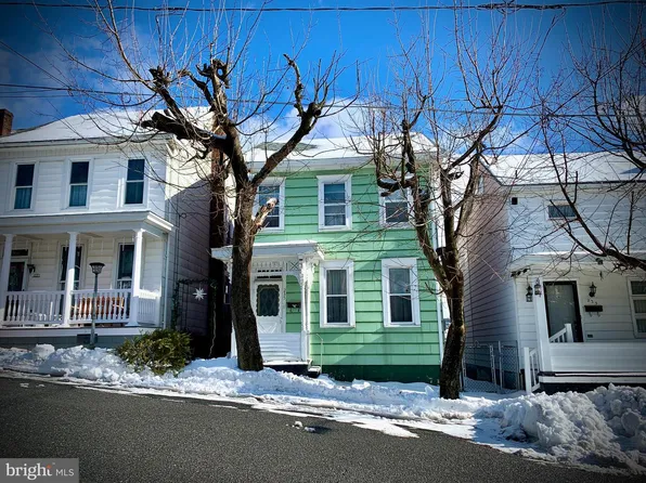 235 N Lehigh St, Tamaqua, PA 18252