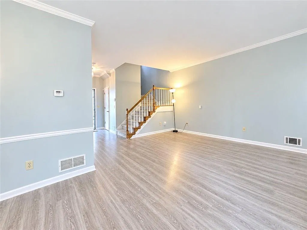 2 bed, 1.5 bath, 1216 sqft, $2,200 — Photo 4
