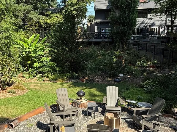 12709 23rd Ave NE, Seattle, WA 98125