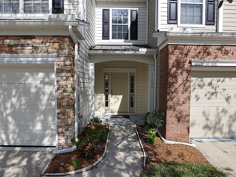 11073 Castlemain Cir E — Photo 4