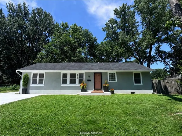 5722 W 70th Ter, Overland Park, KS 66204