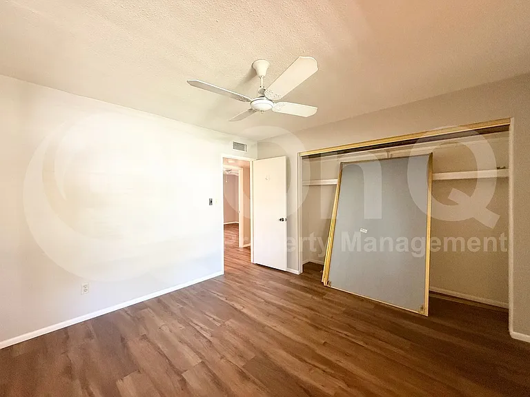 4950 E Lake Point Cir — Photo 10