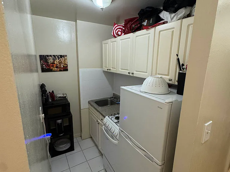 329 E 63rd St #1F — Photo 8