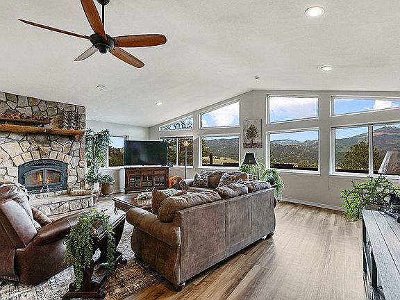 Livingroom with view 