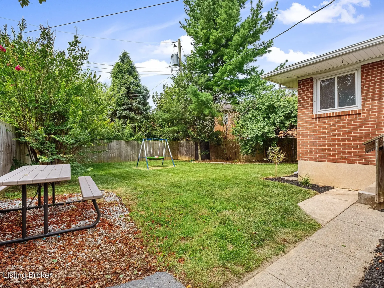 2913 Kings Bridge Rd — Photo 3