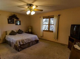 1508 Cliffview Ave, Onalaska, WI 54650