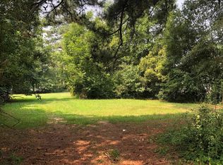 76 Spring St, Lavonia, GA 30553