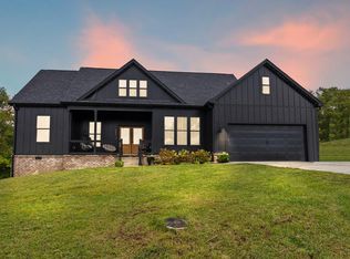 585 Cleo Ave, Lancaster, KY 40444