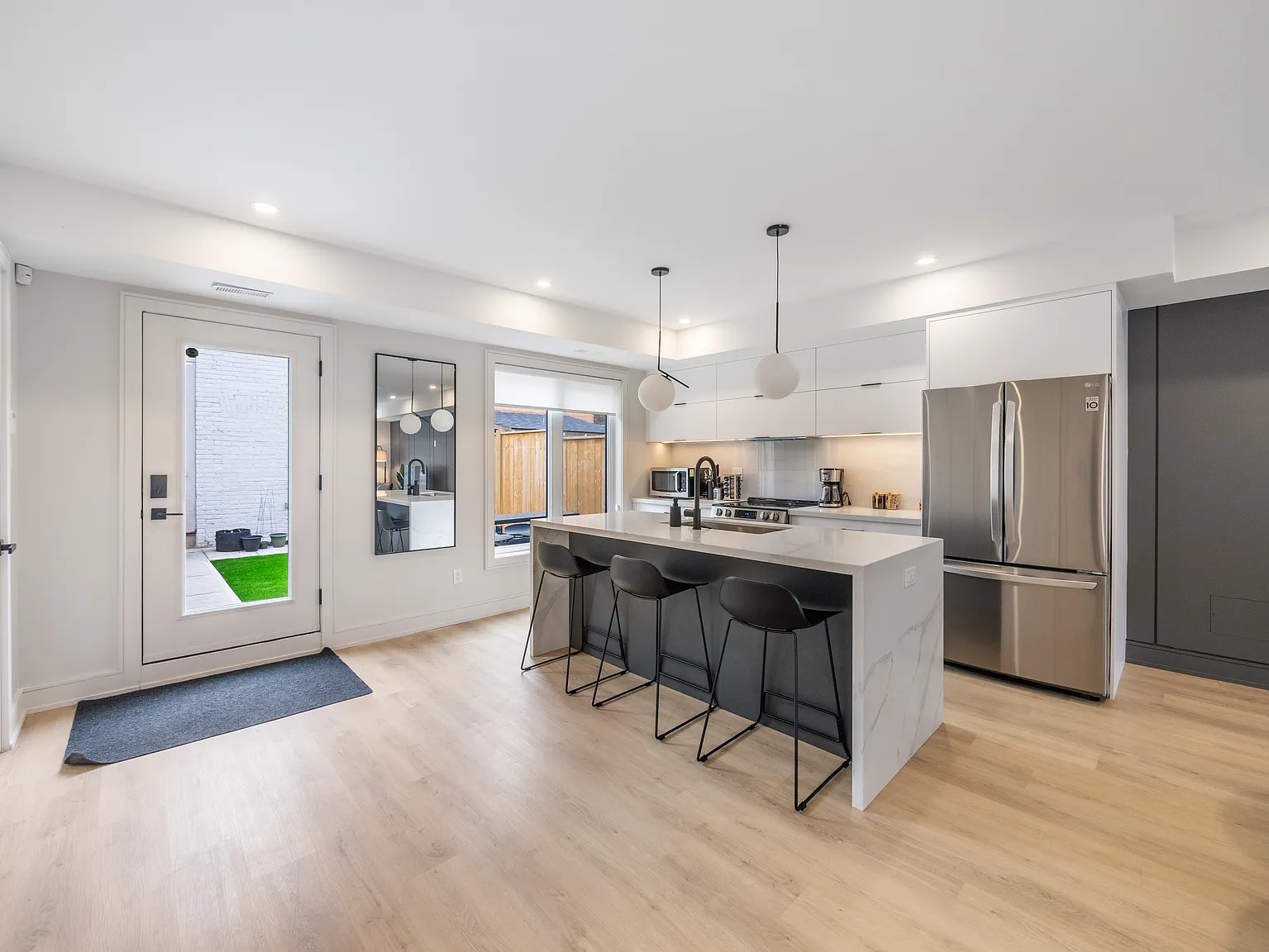 144 Dovercourt Rd #5e6fc02d8 photo 1