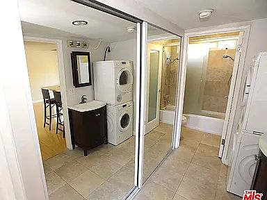 5th image of 4405 Matilija Ave APT 8