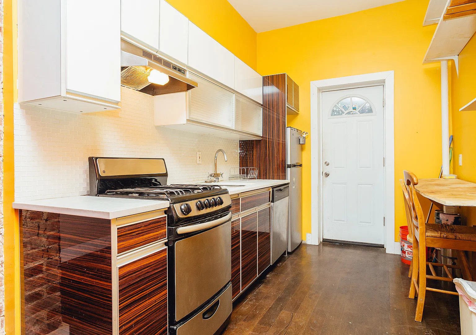 1426 Putnam Ave — Photo 1
