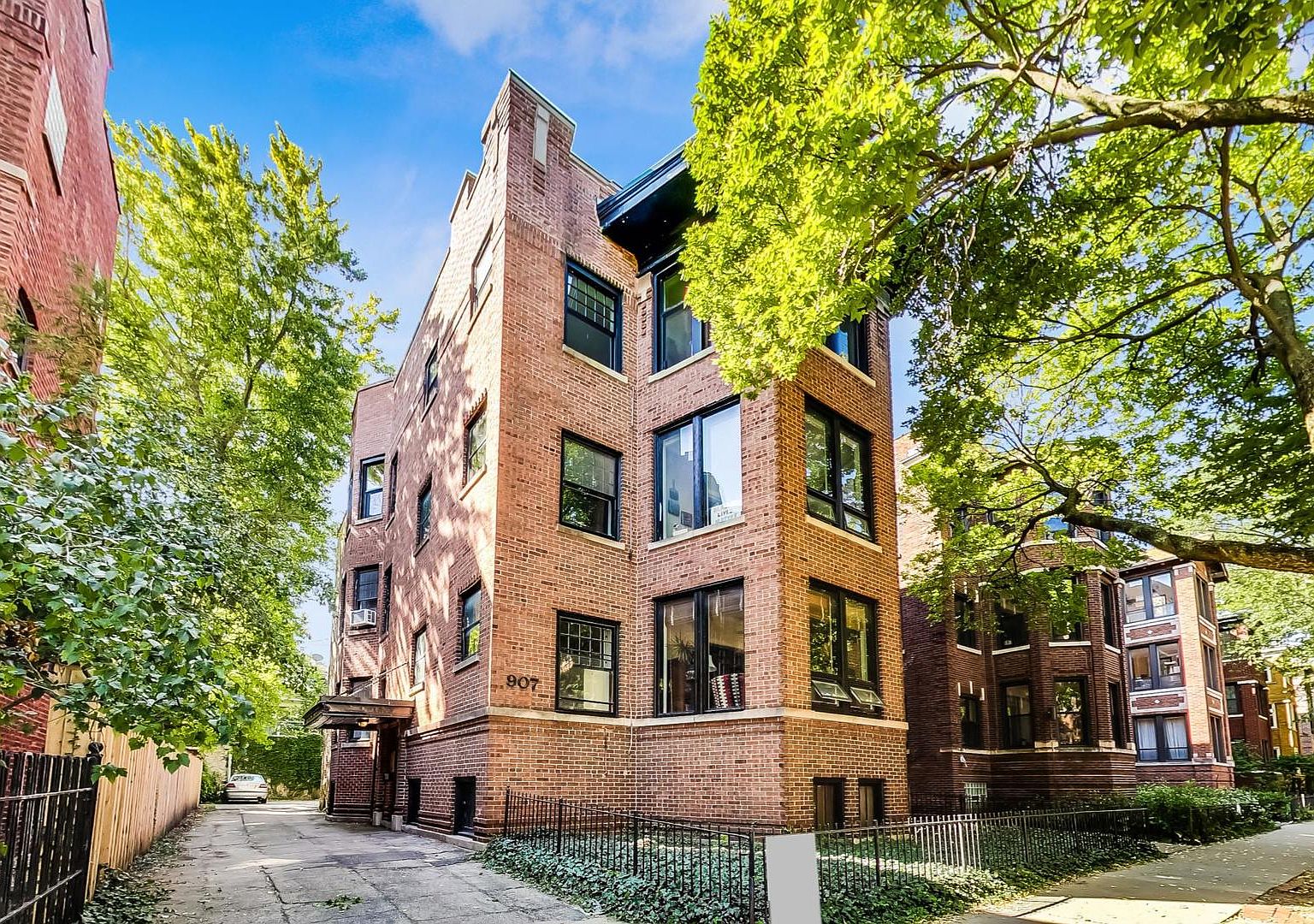 907 W Ainslie St 3, Chicago, IL 60640 Zillow
