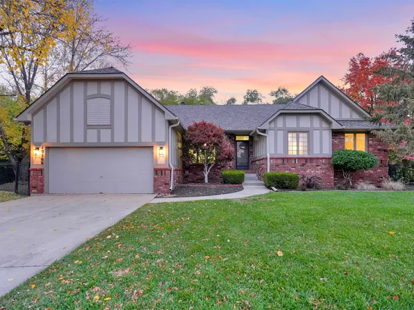 10106 E Mainsgate Cir, Wichita, KS 67226