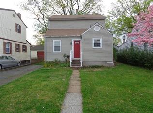 17 Livingston Ave, Avenel, NJ 07001