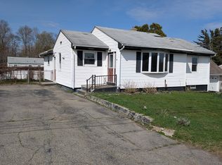 106 Cypress Ave, Tiverton, RI 02878