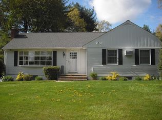 4 Glenwood Rd, New City, NY 10956