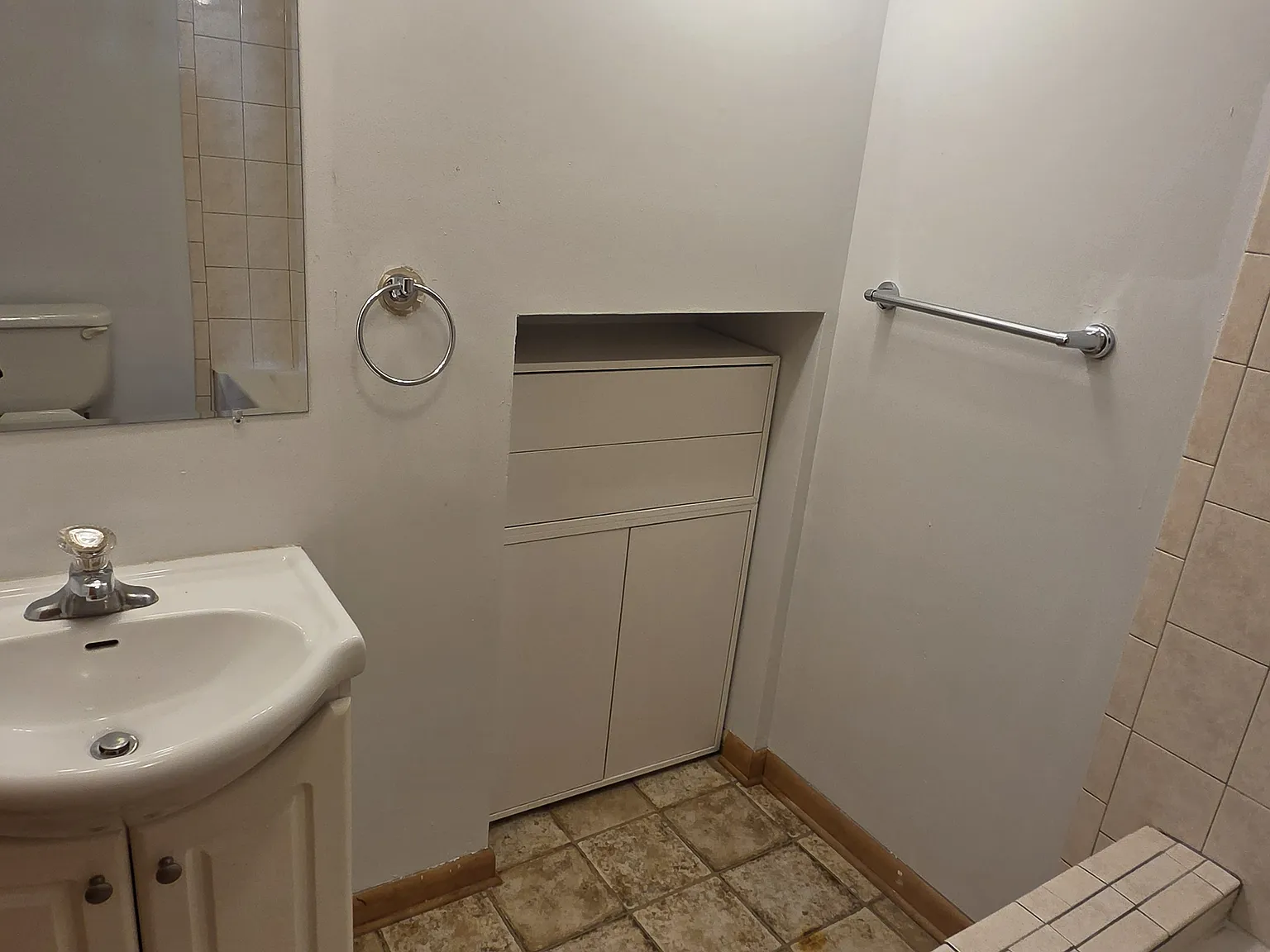3 bed, 1417 sqft, $2,000 — Photo 4