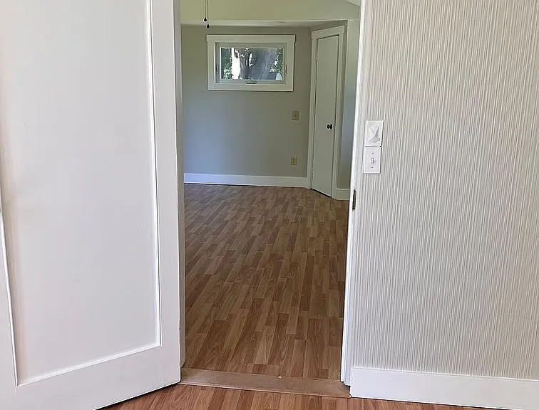 615 Lake Rd — Photo 5