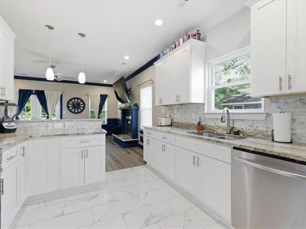 623 Greenlawn Ave, Hampton, VA 23661
