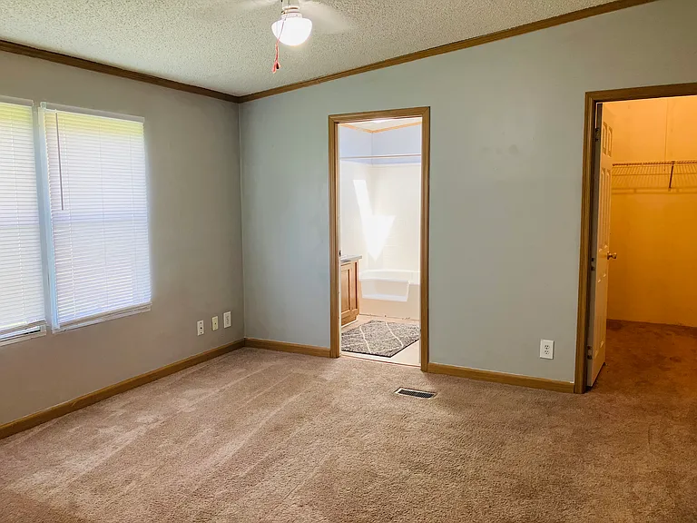 17 Hat Creek Dr — Photo 6