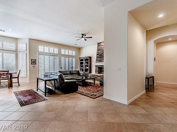 5th image of 309 Covent Garden Ct